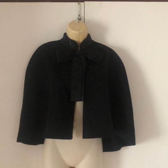 Woman’s wool warm fall black rare PrabalGurung black cape - Picture 2 of 9